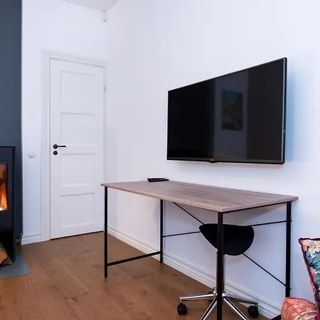 Cozy Place L Perfect Location L Apartment *