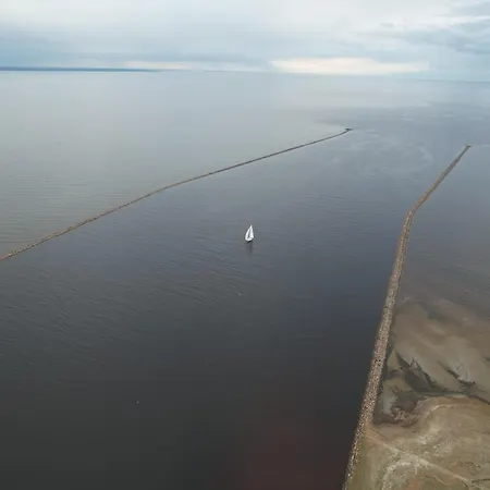 Free Parking L Everything Nearby بارنو