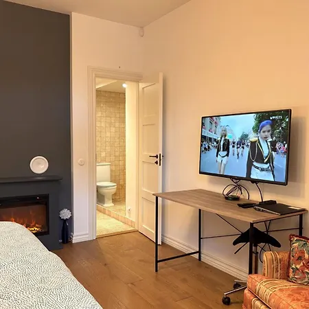 Free Parking L Everything Nearby شقة بارنو