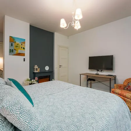 Apartment Free Parking L Everything Nearby L Easy Self Check-in