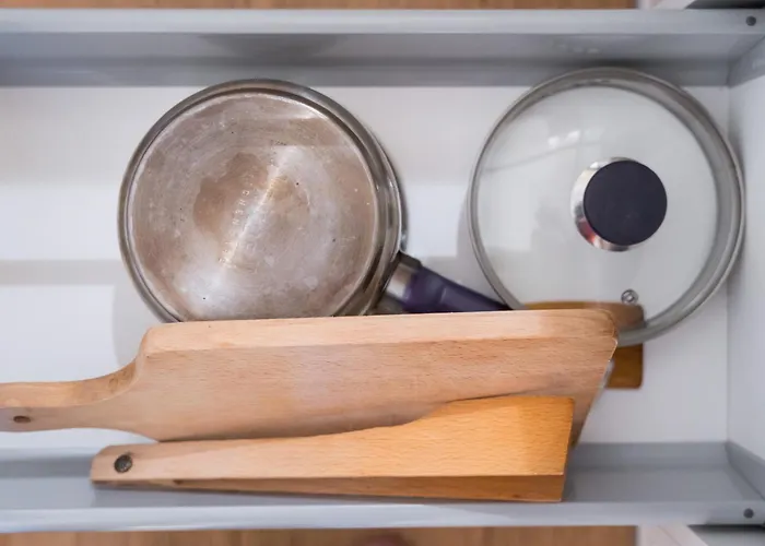 Apartment Free Parking L Everything Nearby L Easy Self Check-in *