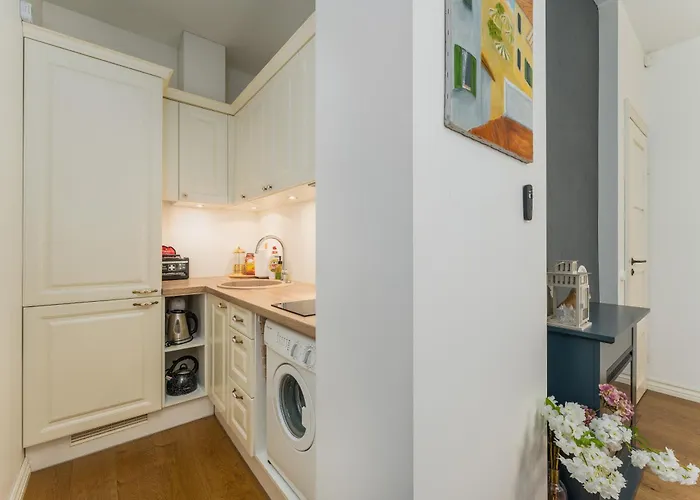 Free Parking L Everything Nearby L Easy Self Check-in *